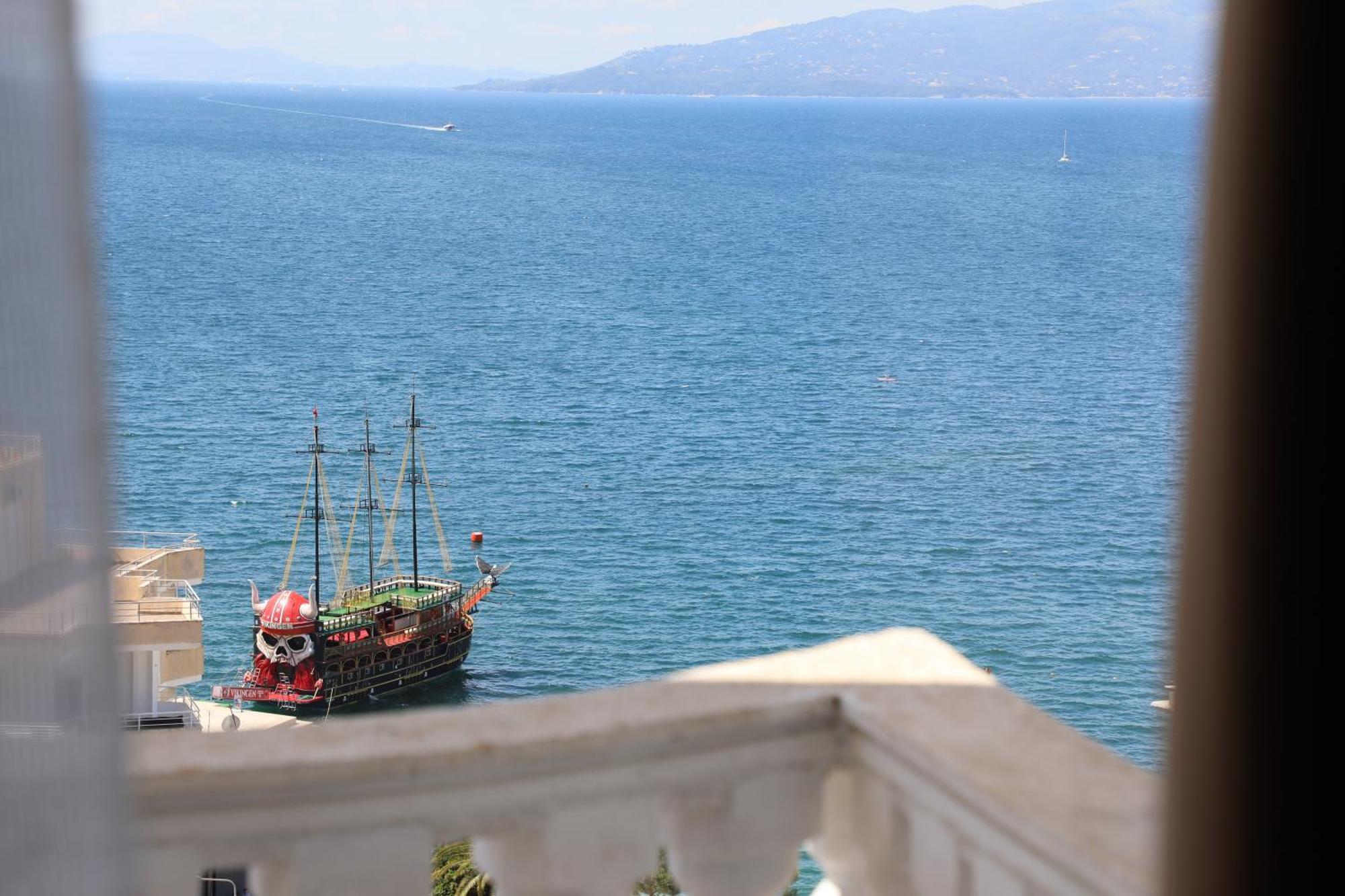Saranda Apartaments Meta Luaran gambar